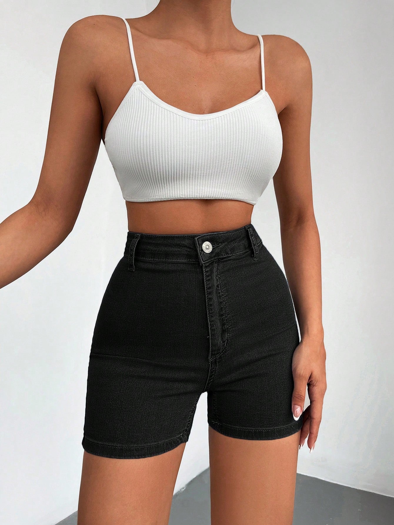Blugi Dama, Scurti, Croiala Slim-Fit & Talie Inalta