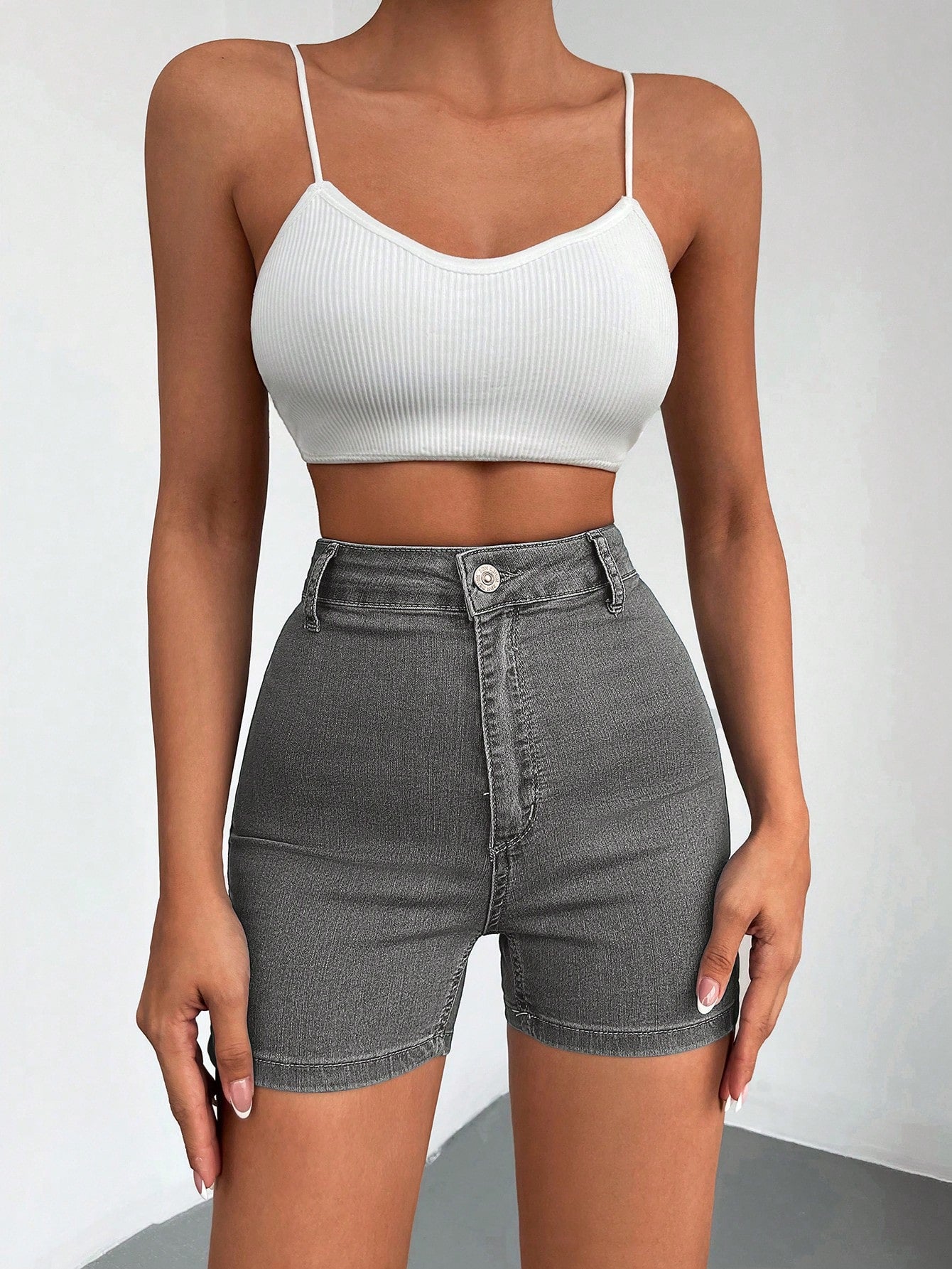 Blugi Dama, Scurti, Croiala Slim-Fit & Talie Inalta