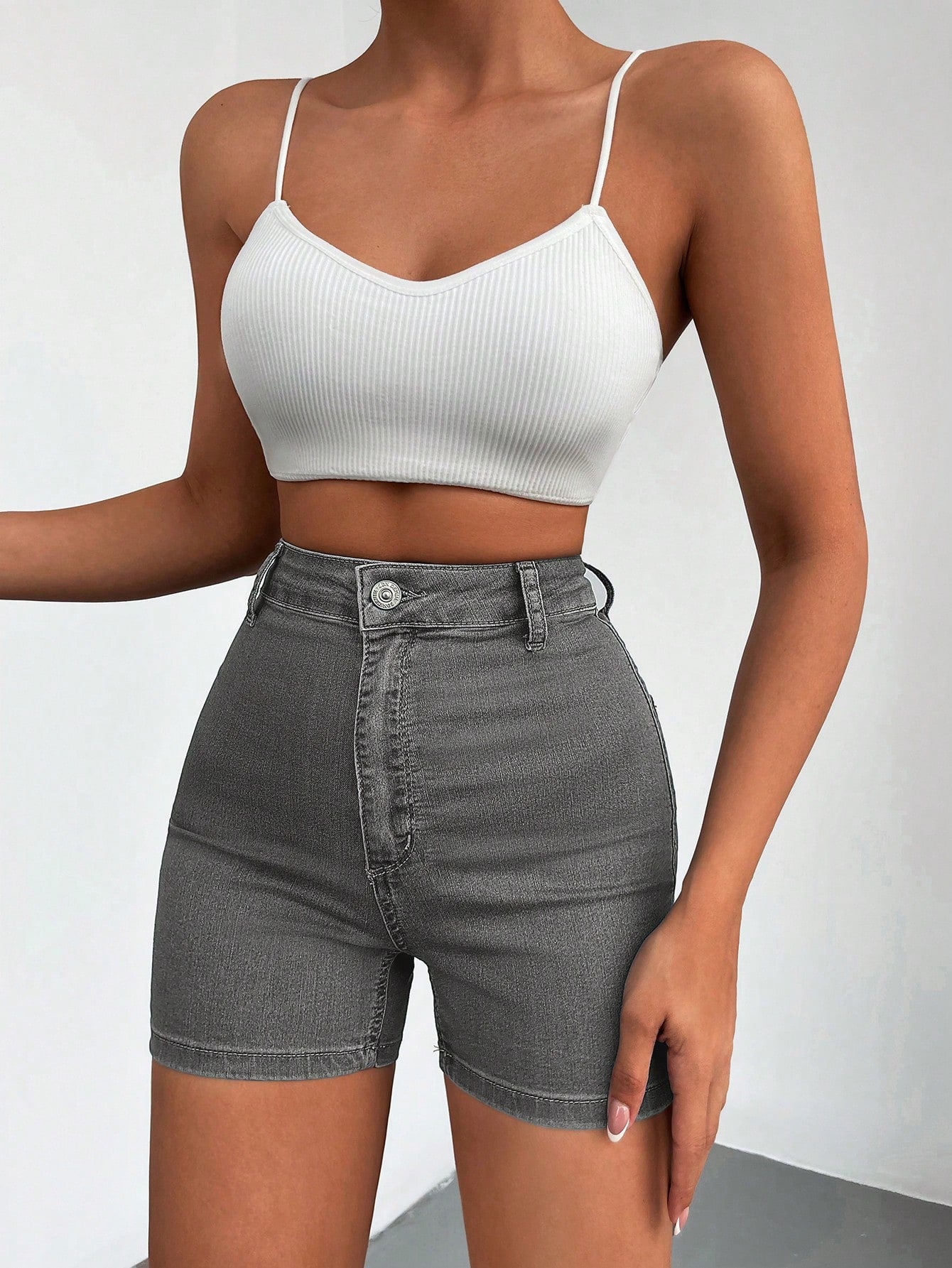 Blugi Dama, Scurti, Croiala Slim-Fit & Talie Inalta