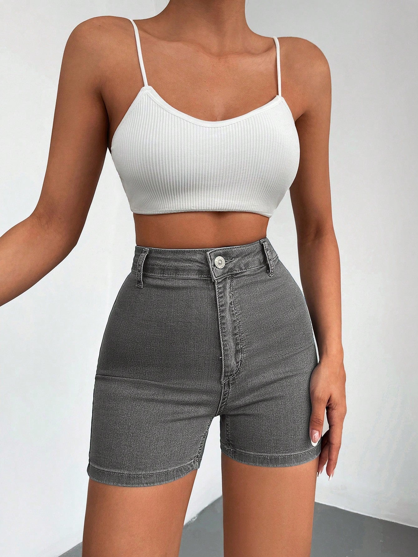 Blugi Dama, Scurti, Croiala Slim-Fit & Talie Inalta