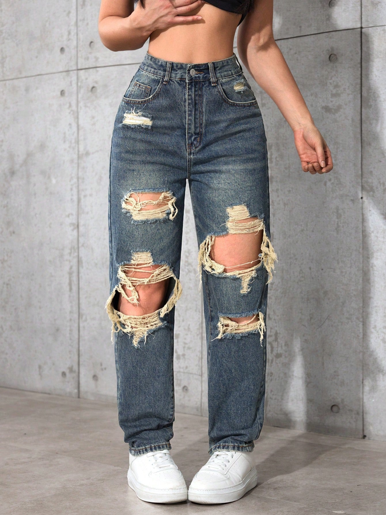 Blugi Dama, Croiala Mom Fit, Ripped & Distressed