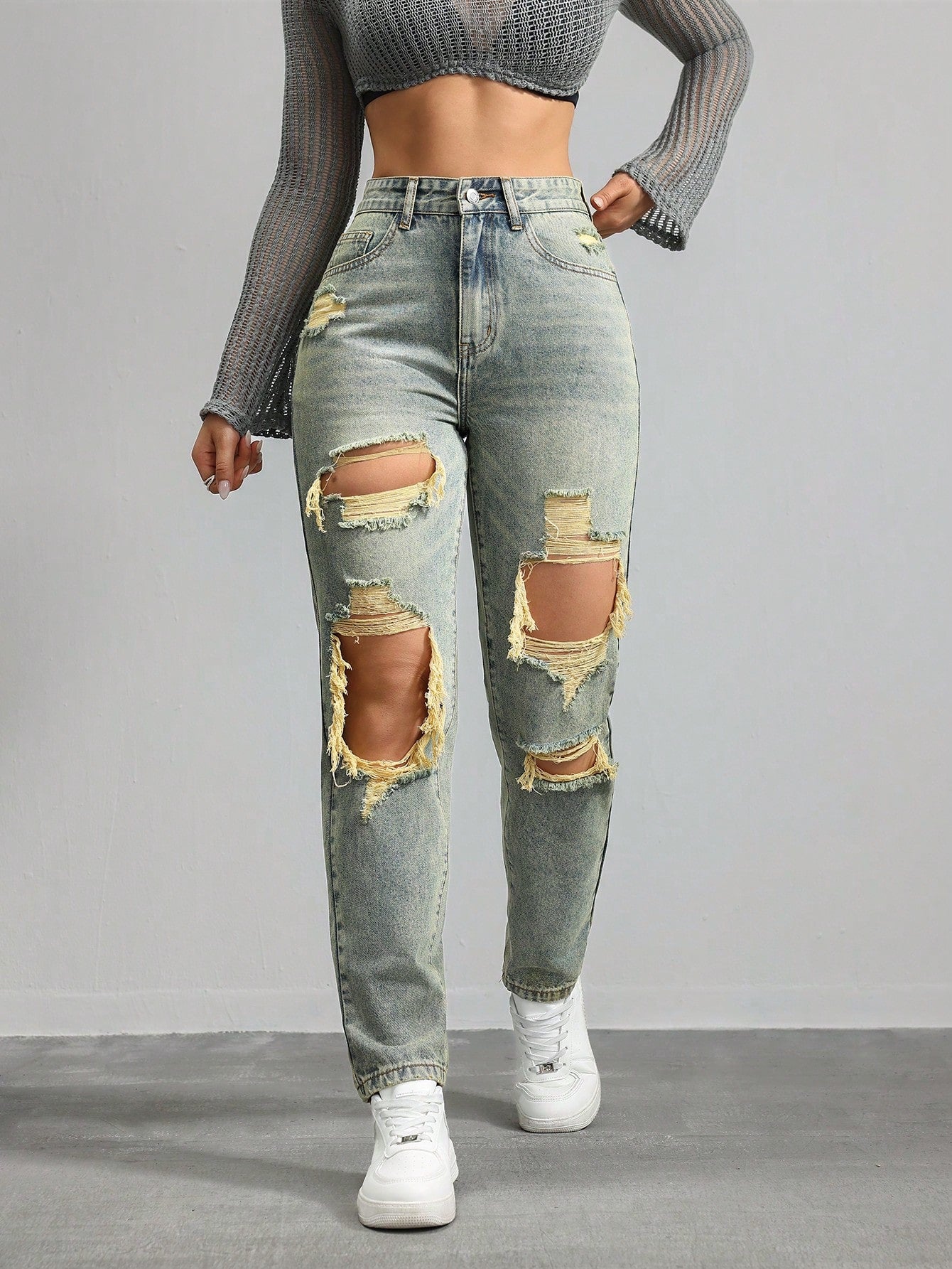 Blugi Dama, Croiala Mom Fit, Ripped & Distressed