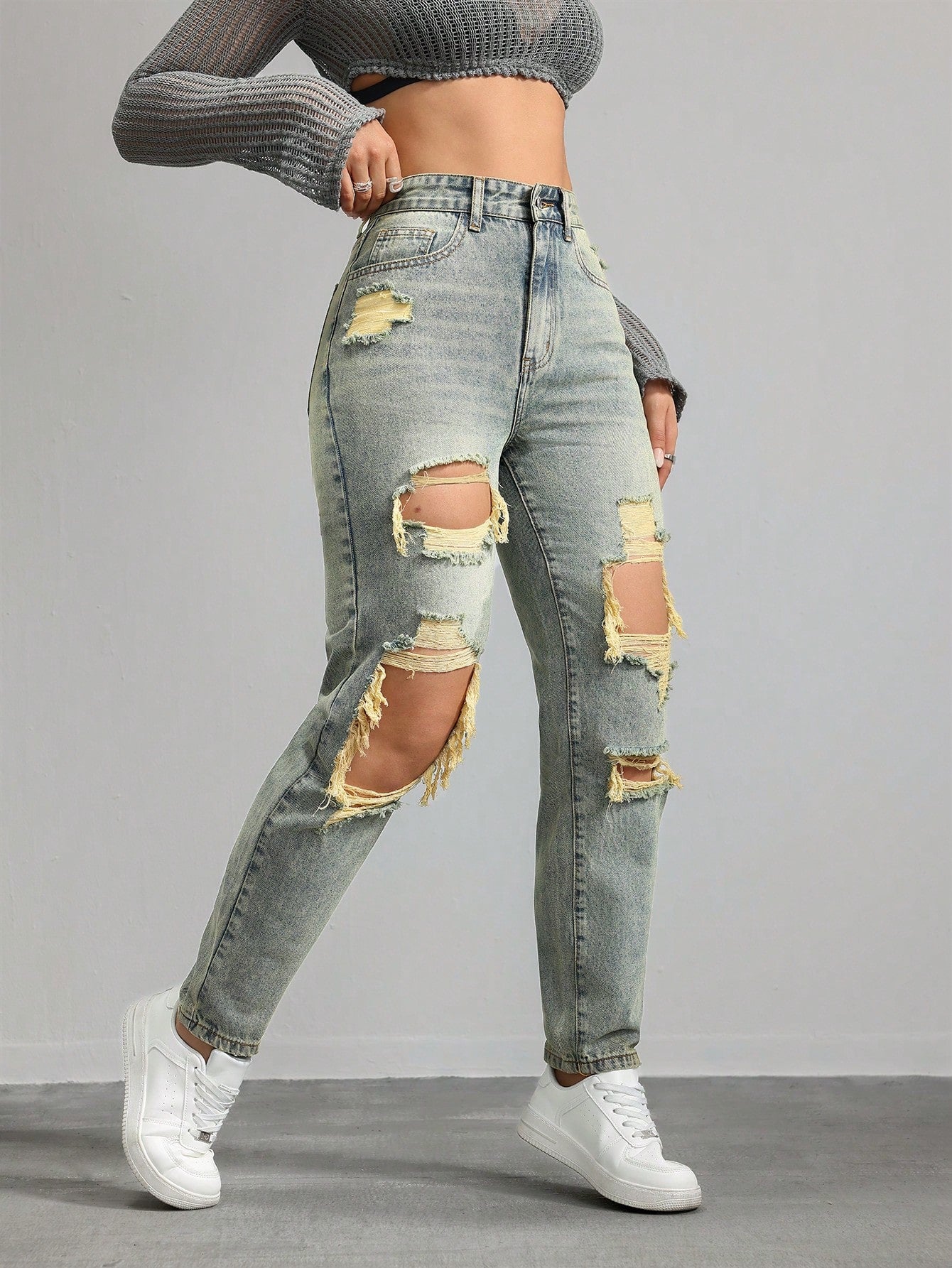 Blugi Dama, Croiala Mom Fit, Ripped & Distressed