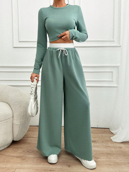 Compleu Dama, Bluza Cropped & Pantaloni Evazati Cu Talie Contrastanta