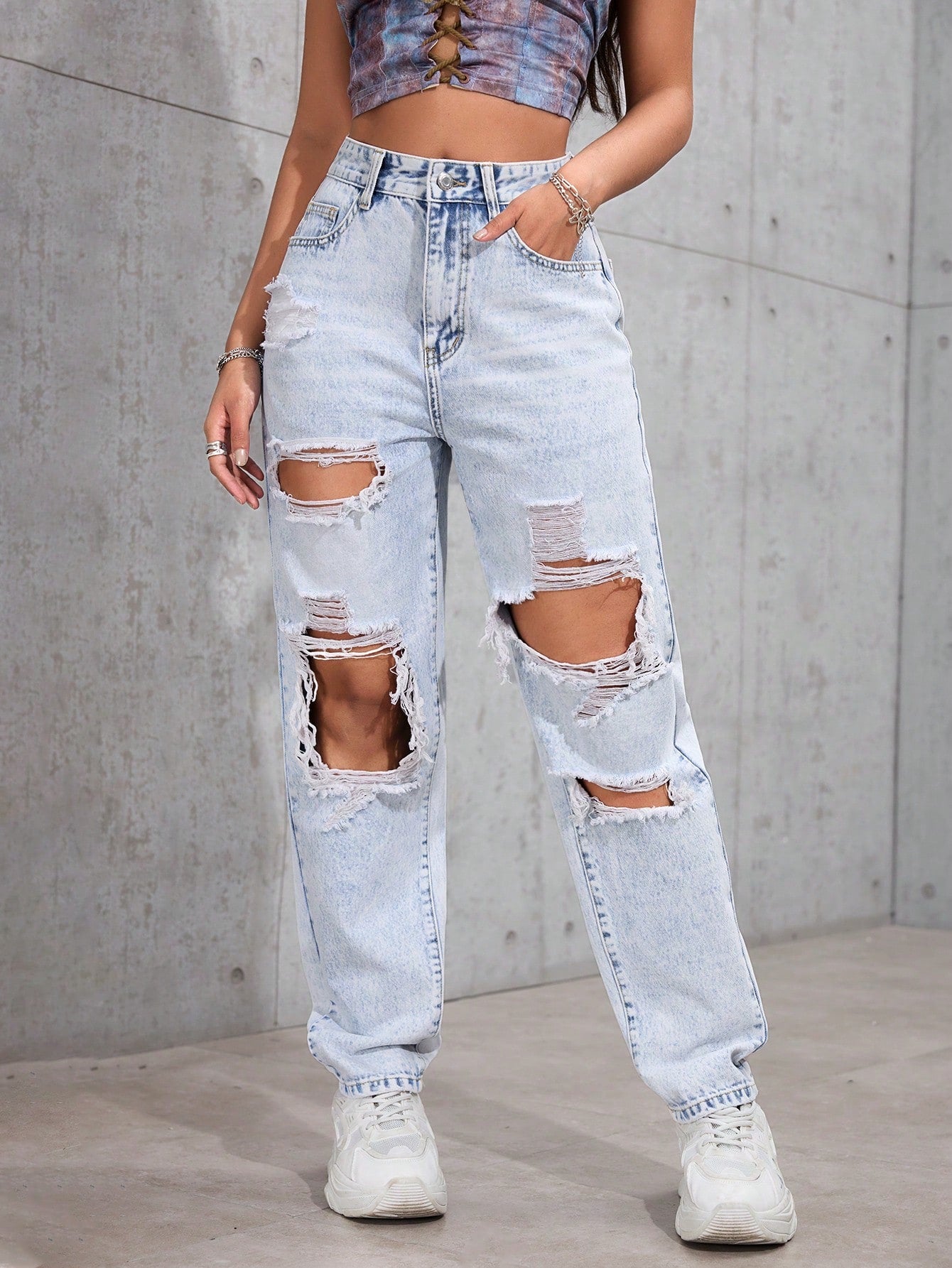 Blugi Dama, Croiala Mom Fit, Ripped & Distressed