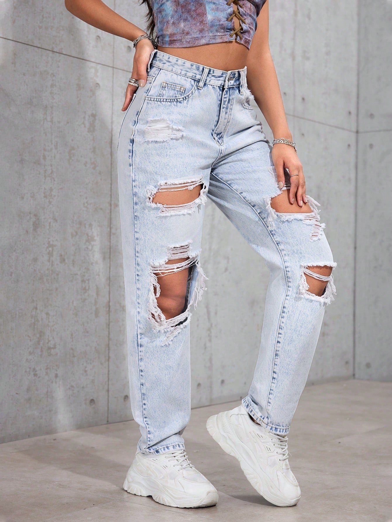 Blugi Dama, Croiala Mom Fit, Ripped & Distressed